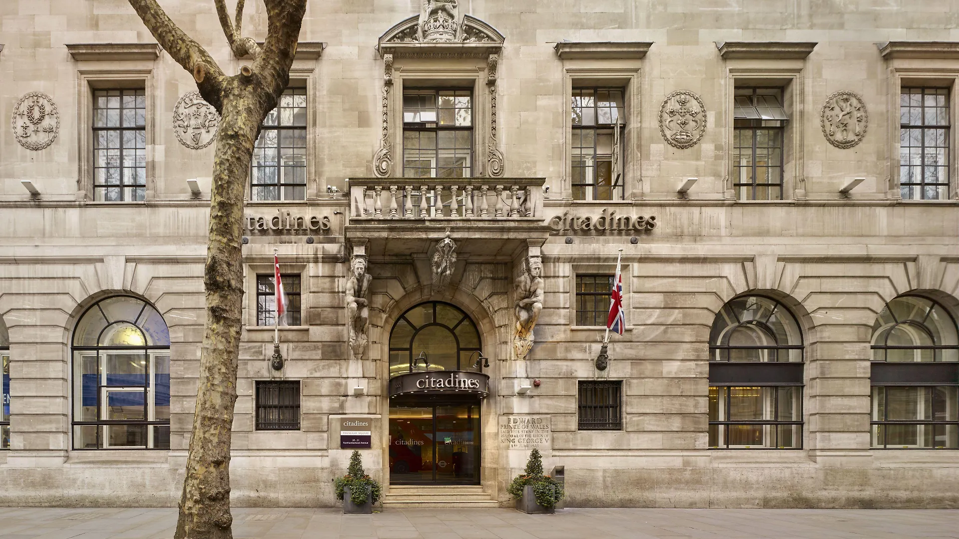 5 Citadines Aparthotels Closest to St James's Park